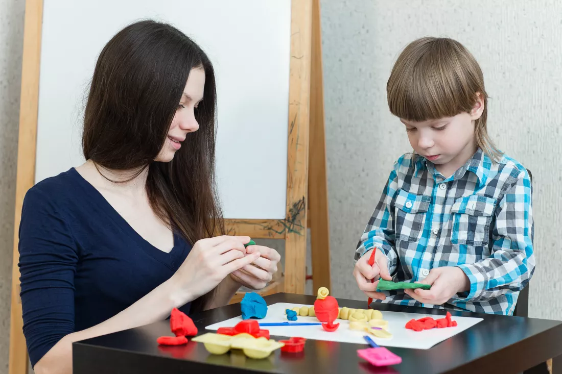 Pedagogika opiekuńczo-wychowawcza z arteterapiąv